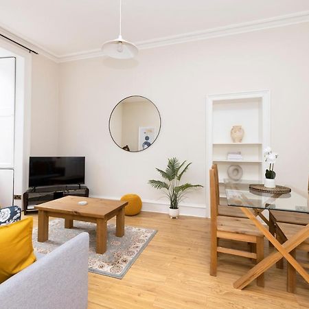Joivy Chic Apartment Near Stockbridge Market Edinburgh Exterior photo